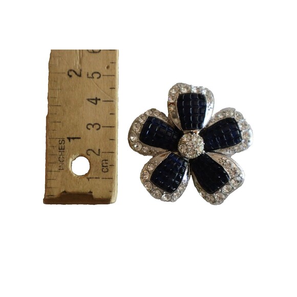 Vintage Signed Avon Blue Waffle Lucite Rhinestone Flower Silver Tone Brooch 1.8" - Picture 1 of 14